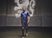 开云体育下载-泰国队横扫韩国队，桃田贤斗高光表现，亚洲羽坛格局重塑之夜