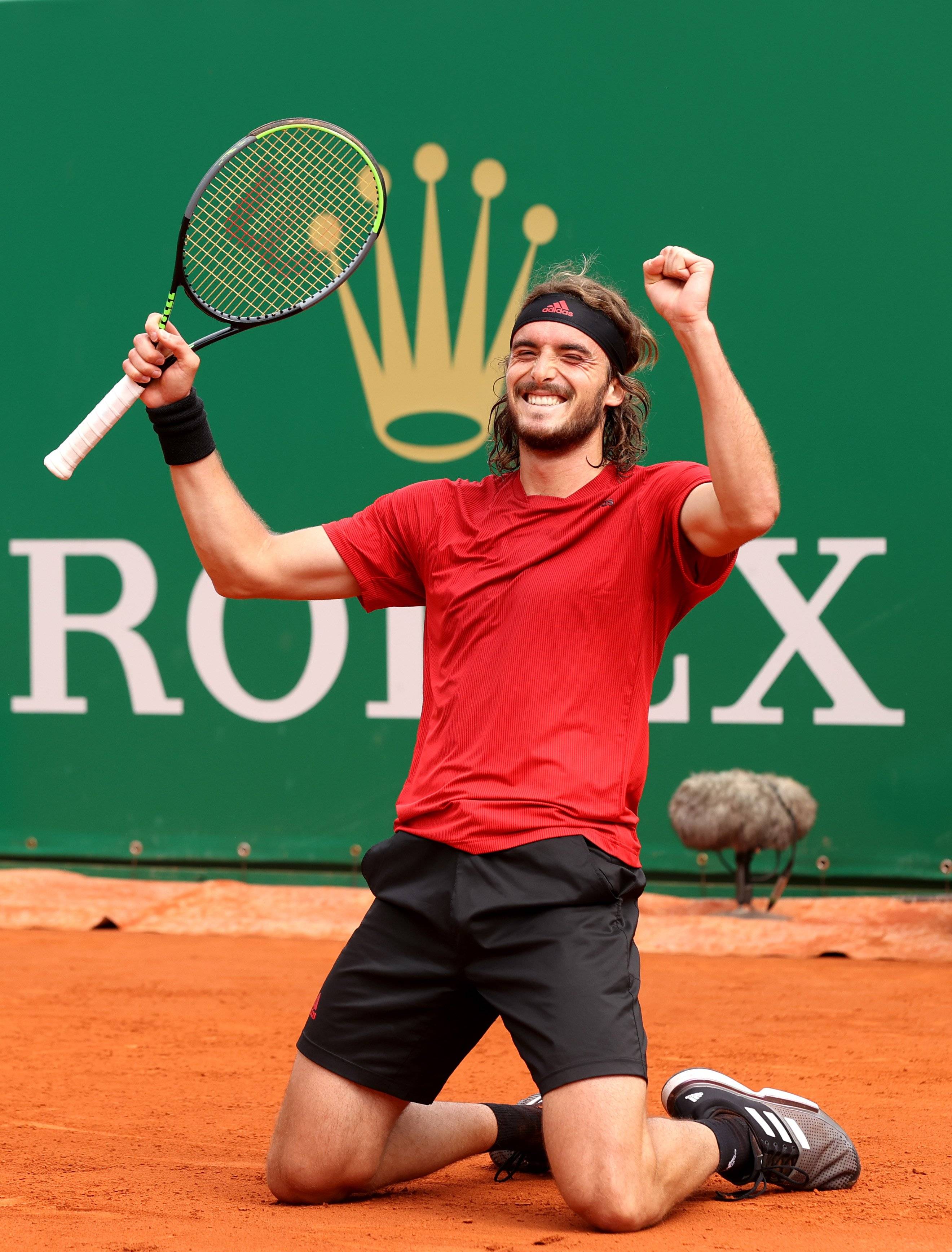 法国网球队轻取意大利网球队,西西帕斯送出助攻的简单介绍 法国网球队轻取意大利网球队,西西帕斯送出助攻的简单介绍