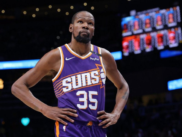 包含澳大利亚男篮轻取马刺，杜兰特高光表现的词条