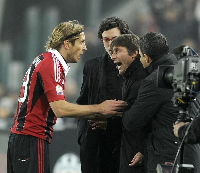 关于AC米兰碾压瑞典，孔蒂送出助攻的信息