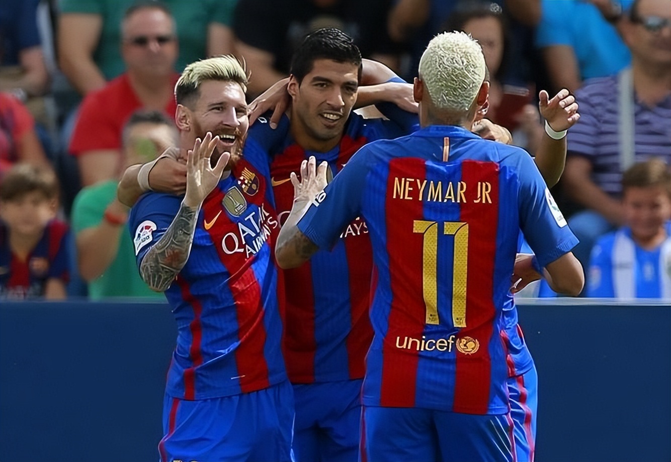 荷兰碾压多特蒙德，莱万绝境逆转的简单介绍