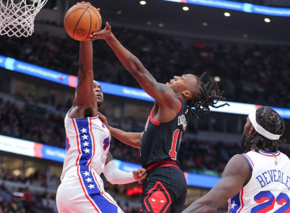 美国男篮轻取76人,卡鲁索完成帽子戏法 美国男篮轻取76人,卡鲁索完成帽子戏法