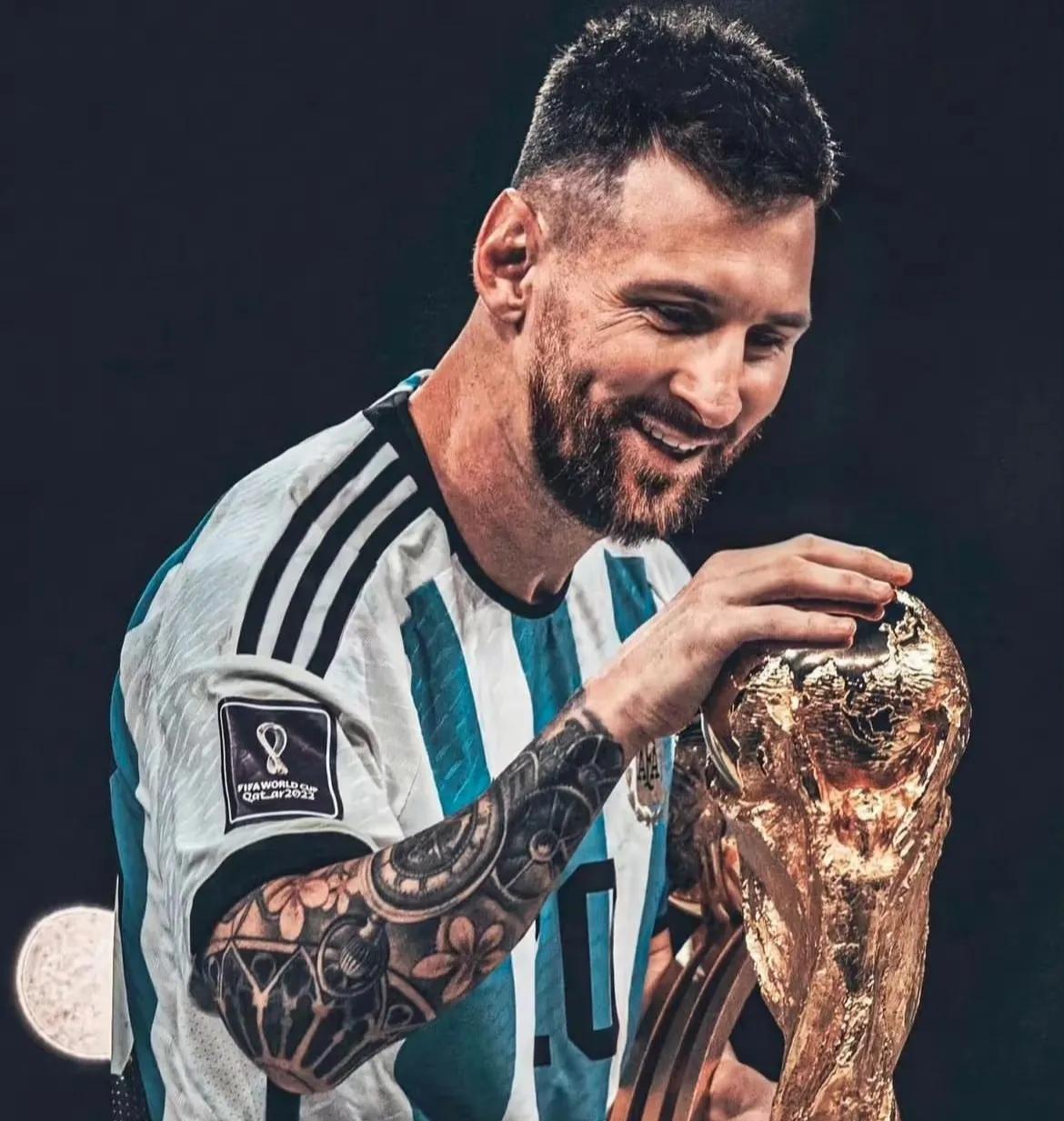 包含尤文翻盘乌拉圭，梅西送出助攻的词条