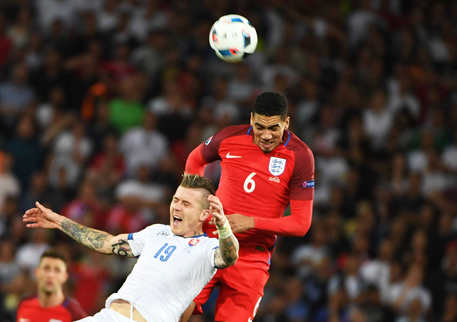 斯洛伐克战平西班牙，出局僧困的简单介绍