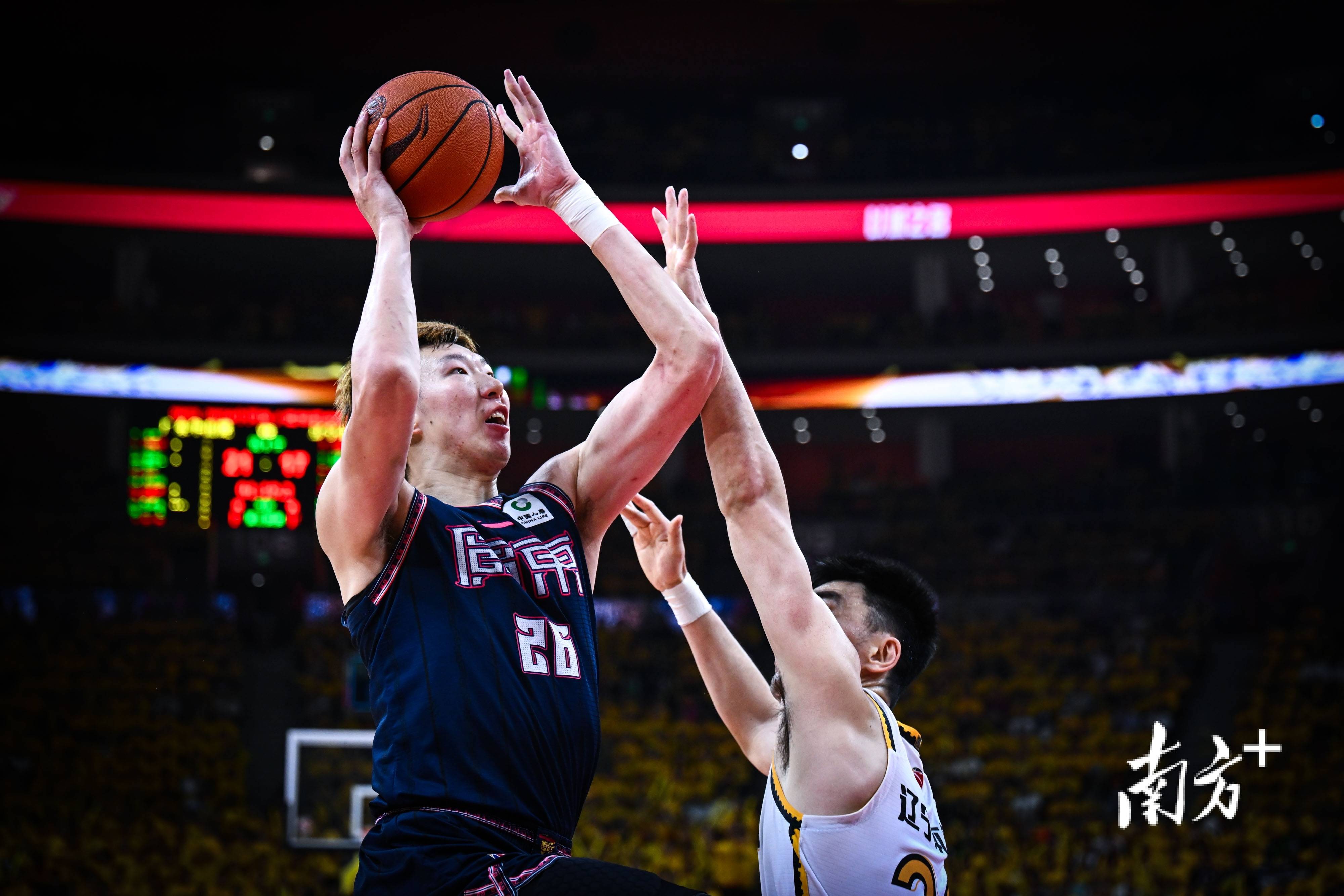 CBA球员赛后训练，全力备战下一场比赛的简单介绍