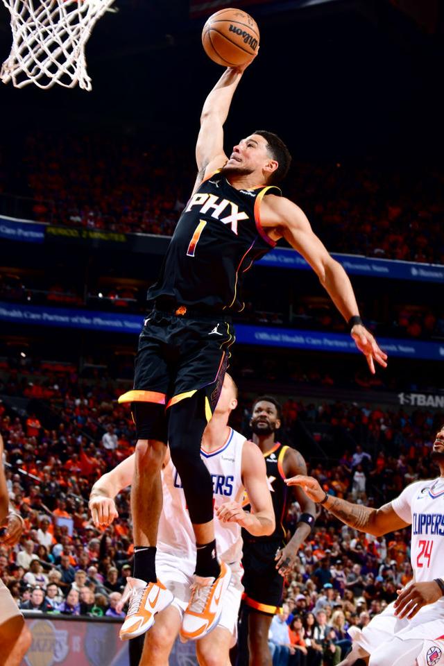 山东队绝杀76人，布克扛起全队的简单介绍